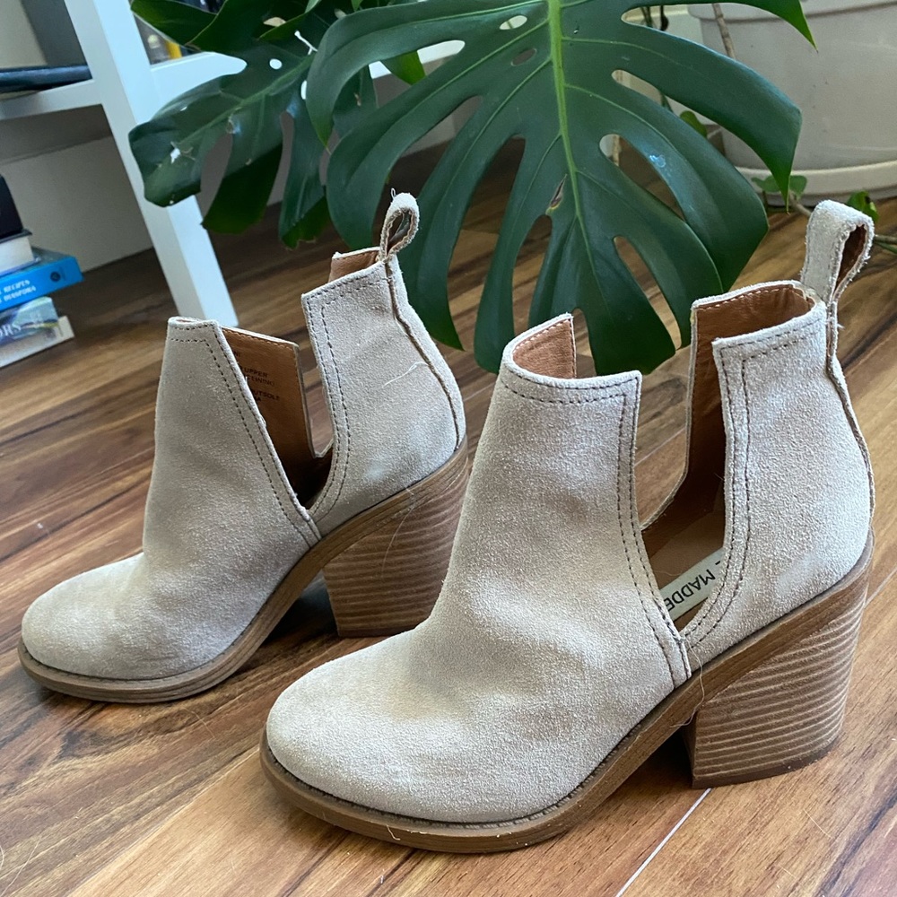 Steve Madden suede Boots